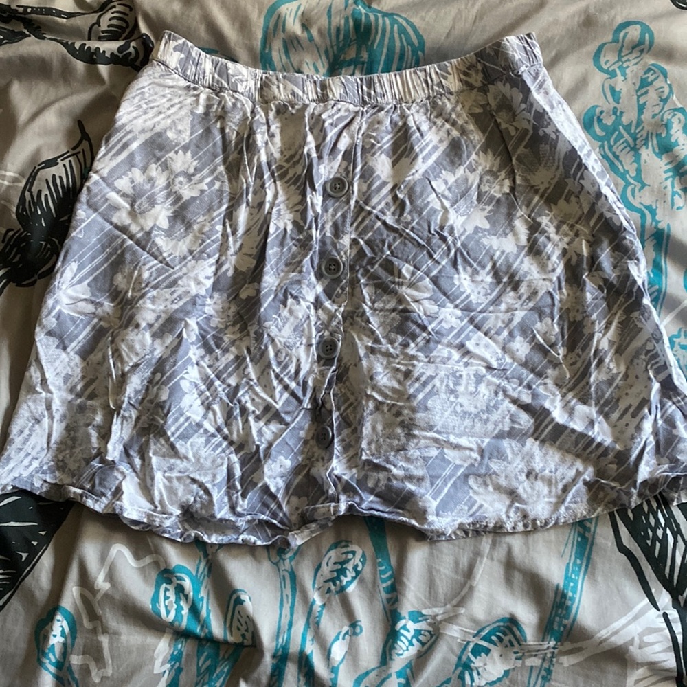Flower button skirt